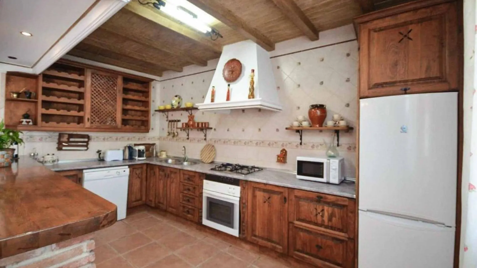 Villa Rosandra Альмуньекар